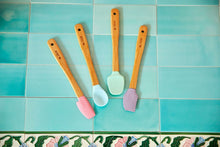 Load image into Gallery viewer, Bamboo Small Spatula Set - Mess Chef