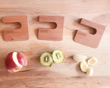 Load image into Gallery viewer, SKÅGFÄ Träkniv Wooden Knife - Mess Chef